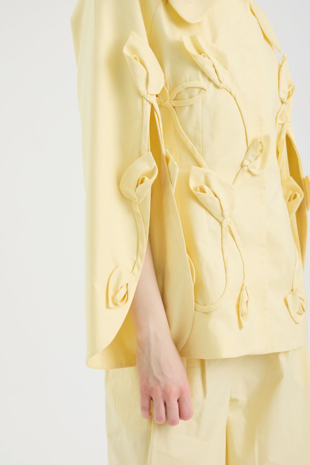 SCHATZİE EMBELLISHED STRUCTURED CAPE JACKET