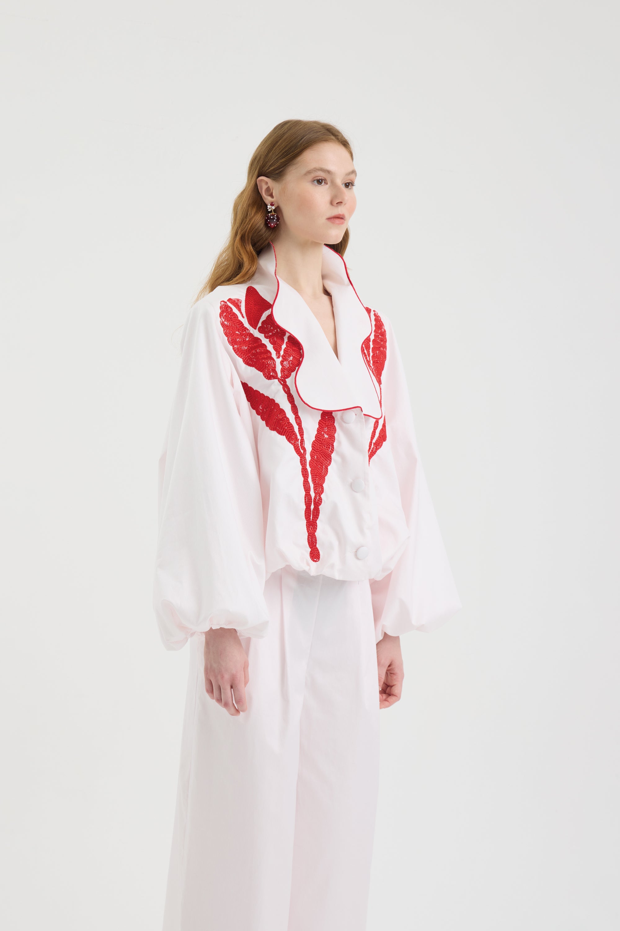 SCHATZİE EMBROIDERED TULIP MOTIF JACKET WITH VOLUMINOUS SLEEVES