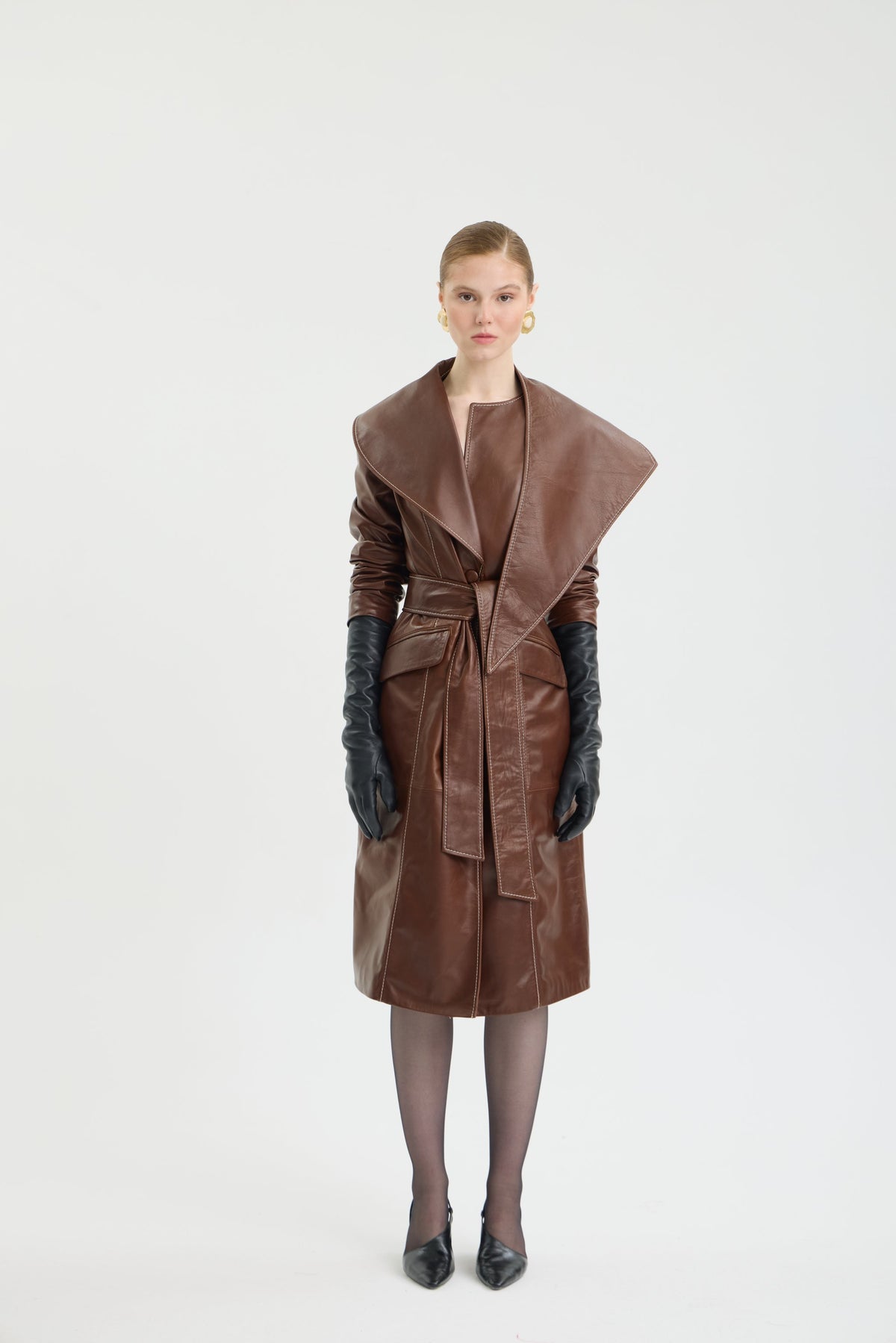SADDLE BROWN LEATHER COAT