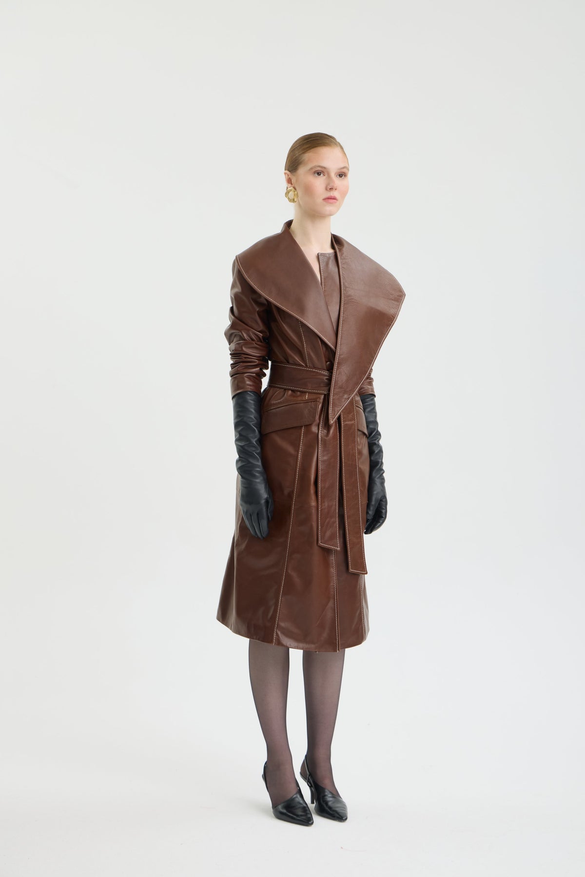 SADDLE BROWN LEATHER COAT