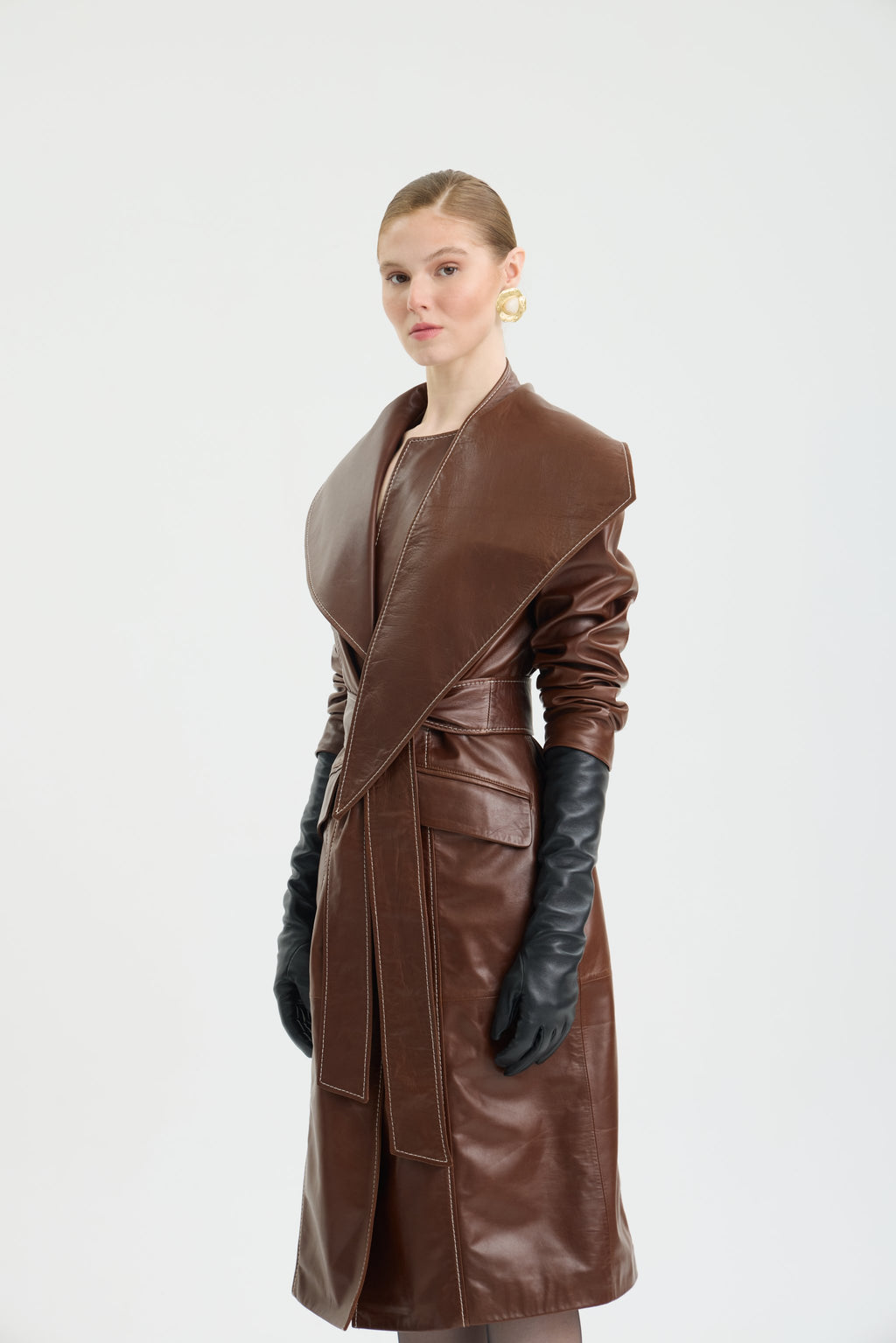 SADDLE BROWN LEATHER COAT