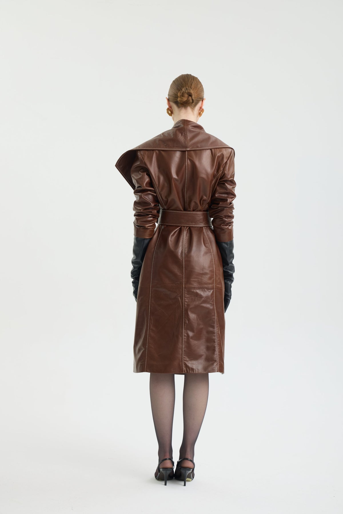 SADDLE BROWN LEATHER COAT